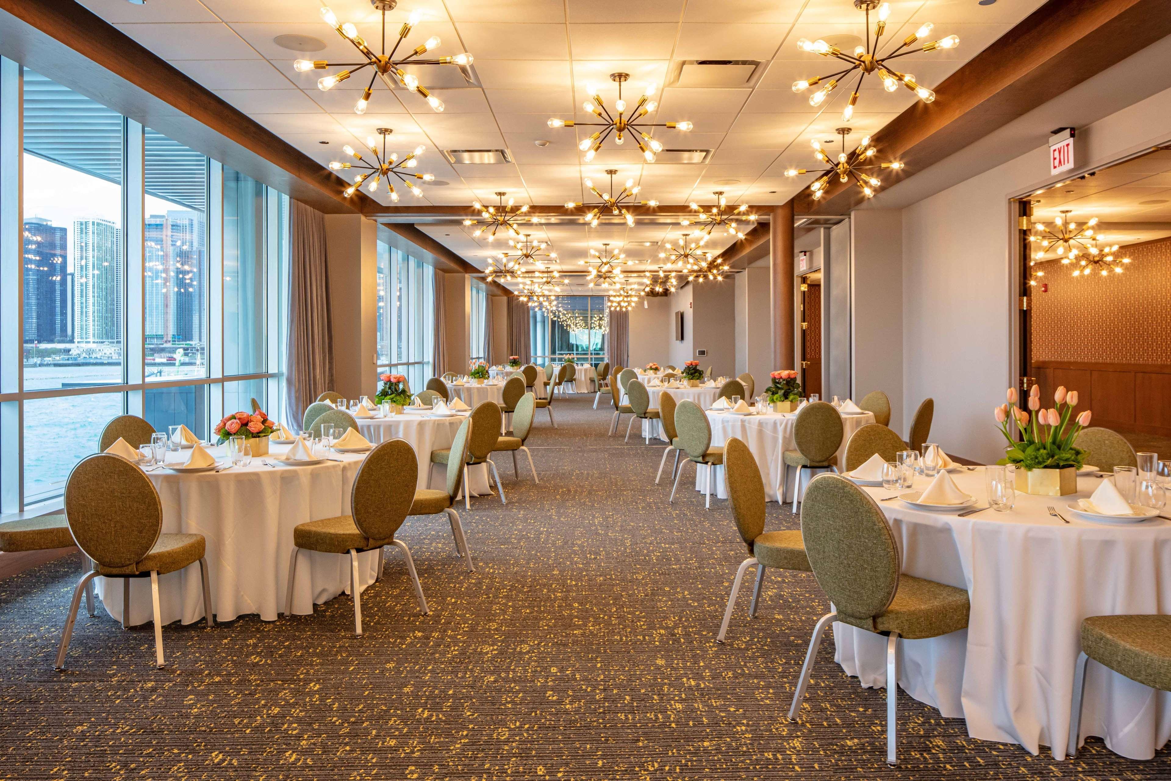Hotel Sable At Navy Pier Chicago, Curio Collection By Hilton Exterior foto