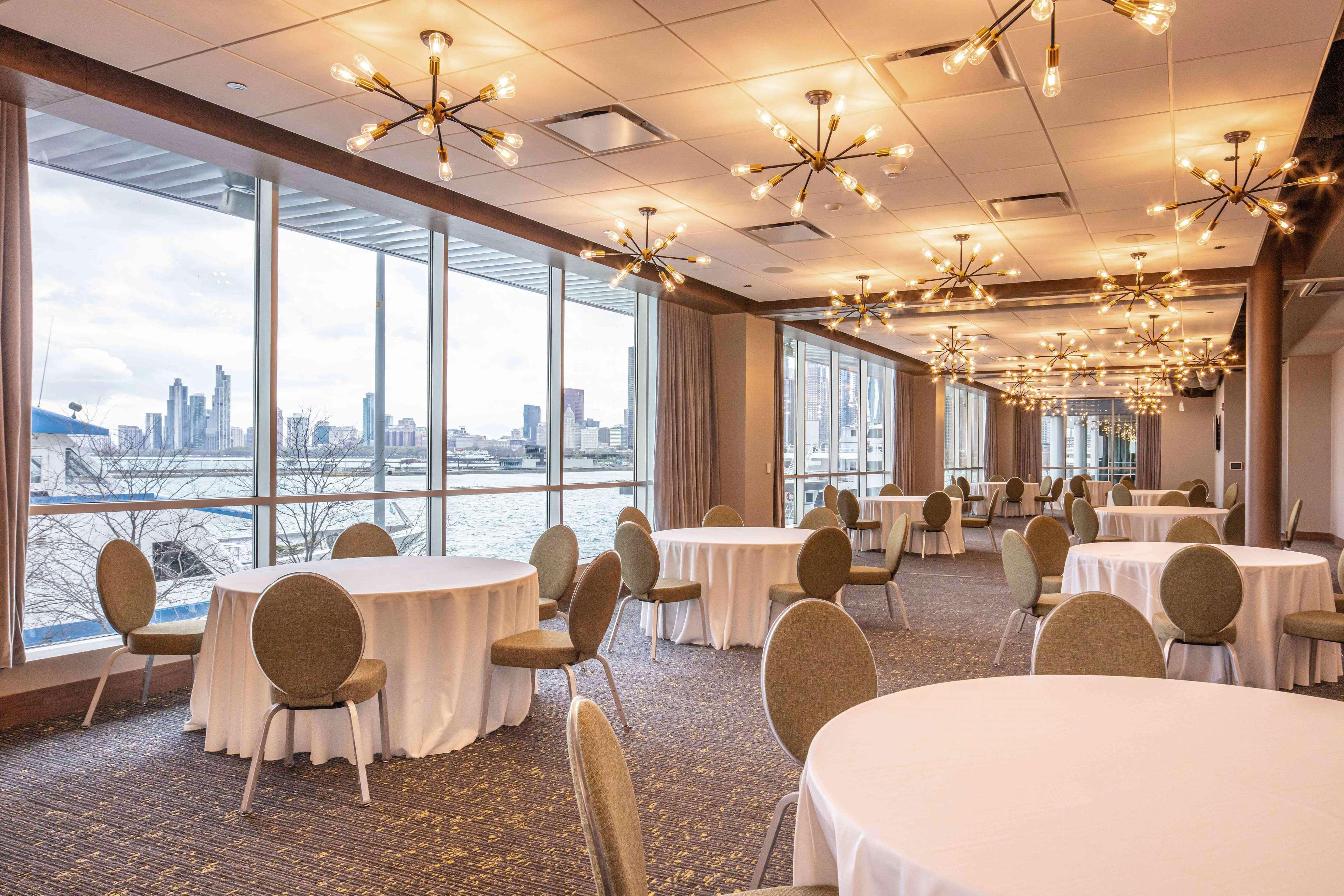 Hotel Sable At Navy Pier Chicago, Curio Collection By Hilton Exterior foto