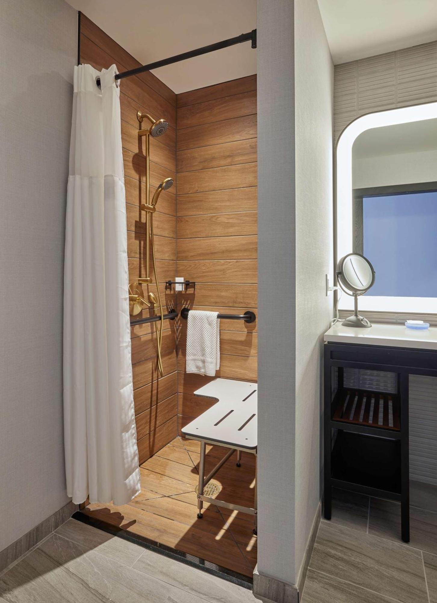 Hotel Sable At Navy Pier Chicago, Curio Collection By Hilton Exterior foto