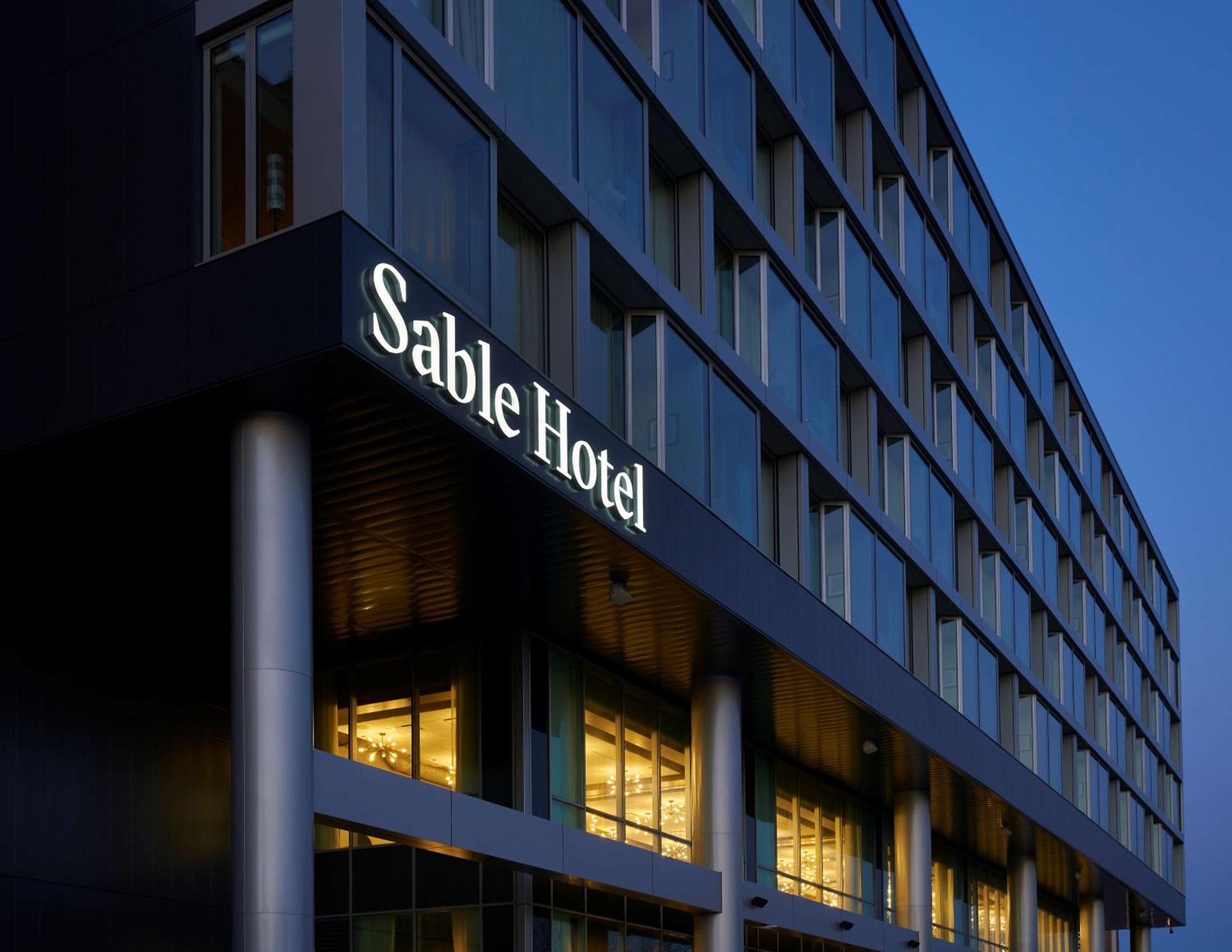Hotel Sable At Navy Pier Chicago, Curio Collection By Hilton Exterior foto